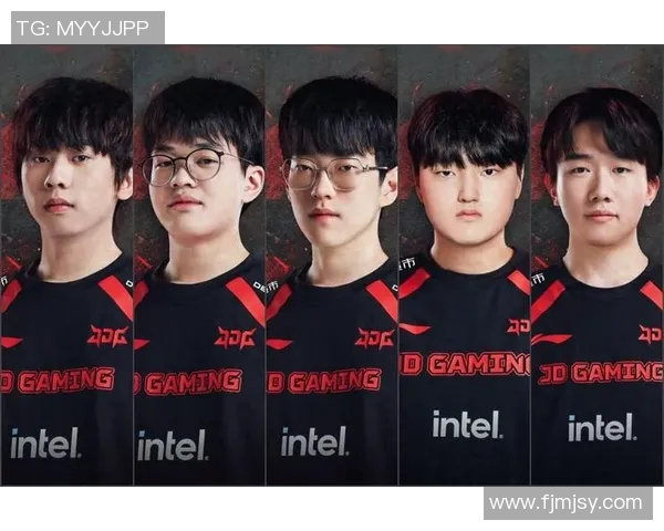 CSGO赛事热议JDG战队配合问题引发玩家热烈讨论与争议