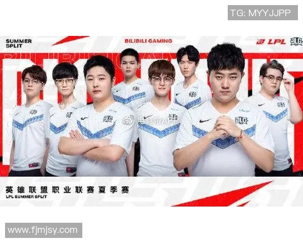 CSGO战术深度解析：聚焦BLG战队默契配合与战略布局