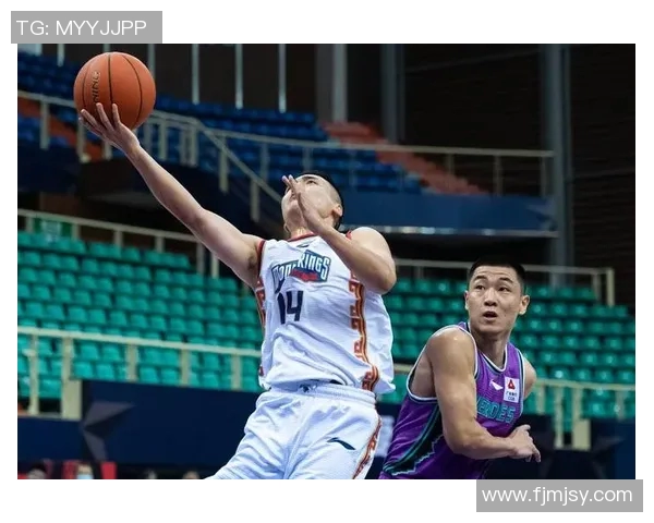 南京篮球队近期状态分析与未来展望聚焦球队表现与战术调整 南京篮球队近期状态分析与未来展望聚焦球队表现与战术调整