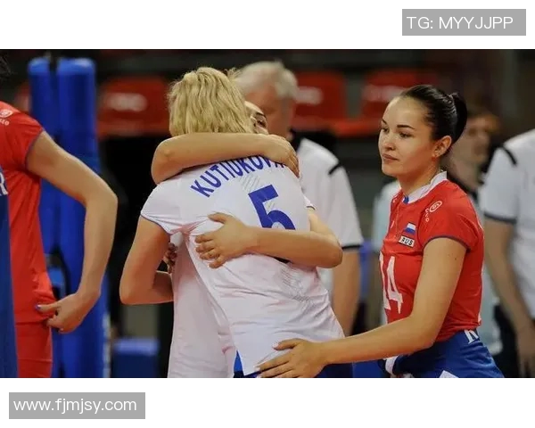 重庆排球队在欧锦赛中的经验与表现分析及启示