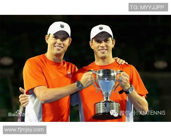 重庆网球队节奏对比深度解析与战术演变探讨 重庆网球队节奏对比深度解析与战术演变探讨